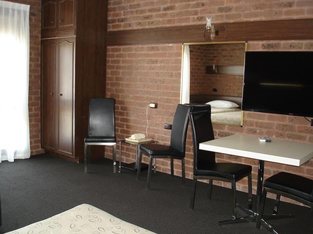 Albury Townhouse Motel Bagian luar foto